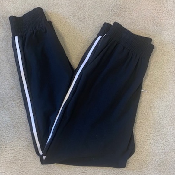 AQUA by Bloomingdale's Two-Pocket Elastic Waist Joggers - Small - Picture 1 of 10